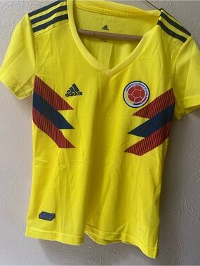 Adidas Mi Selección Columbia yellow Top
